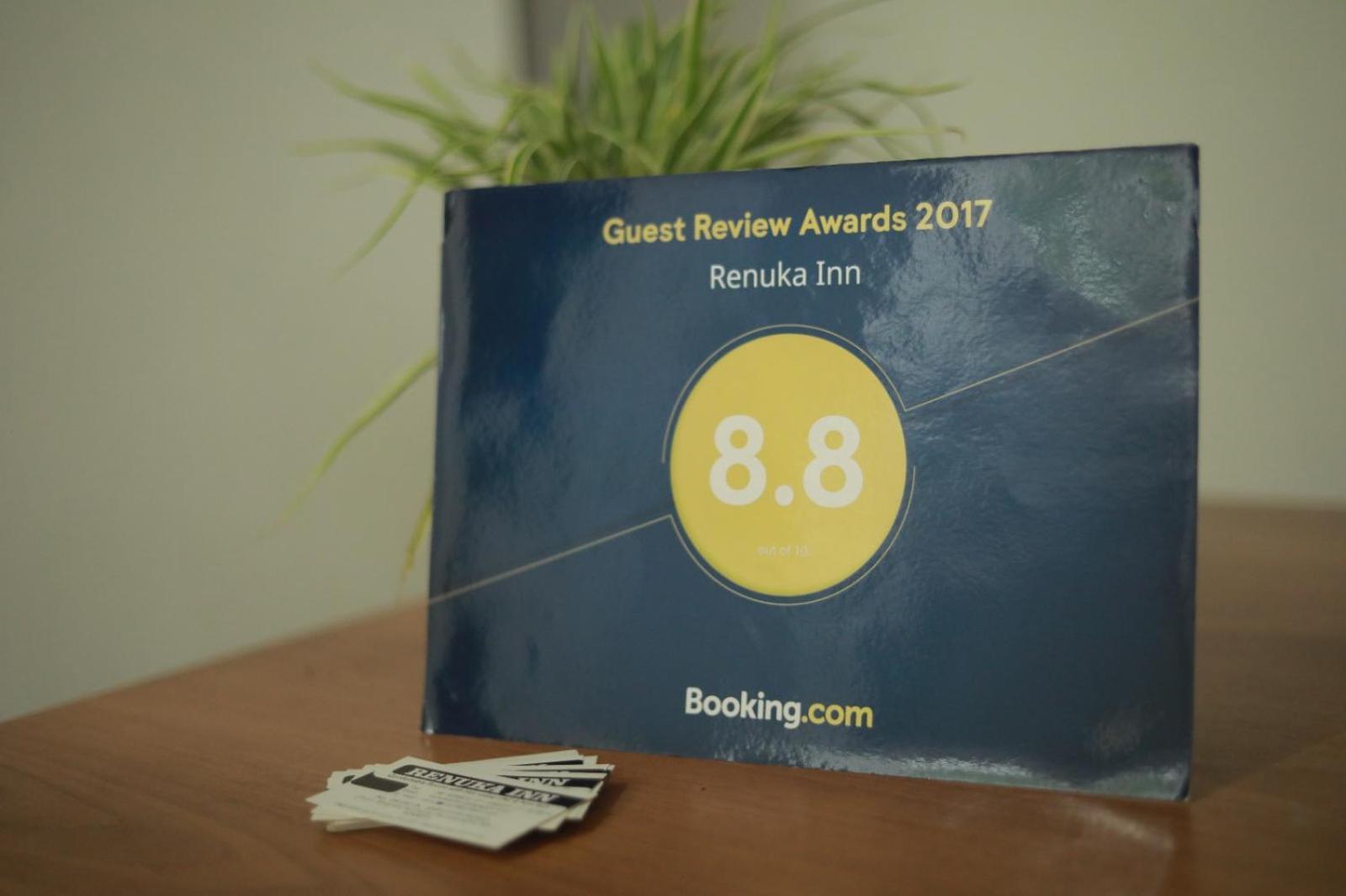 Renuka Inn Канди Екстериор снимка